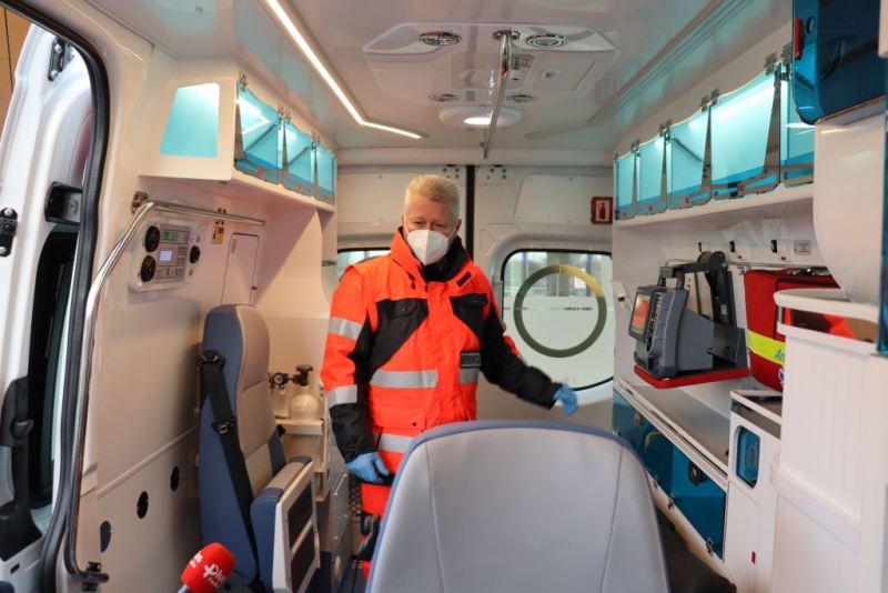 9/10 Nowa karetka dla gorzowskiego szpitala