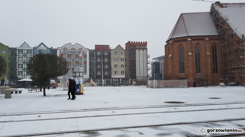 5/17 Noworoczne opady śniegu w Gorzowie