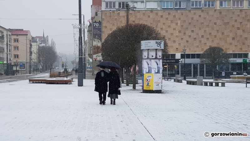 6/17 Noworoczne opady śniegu w Gorzowie