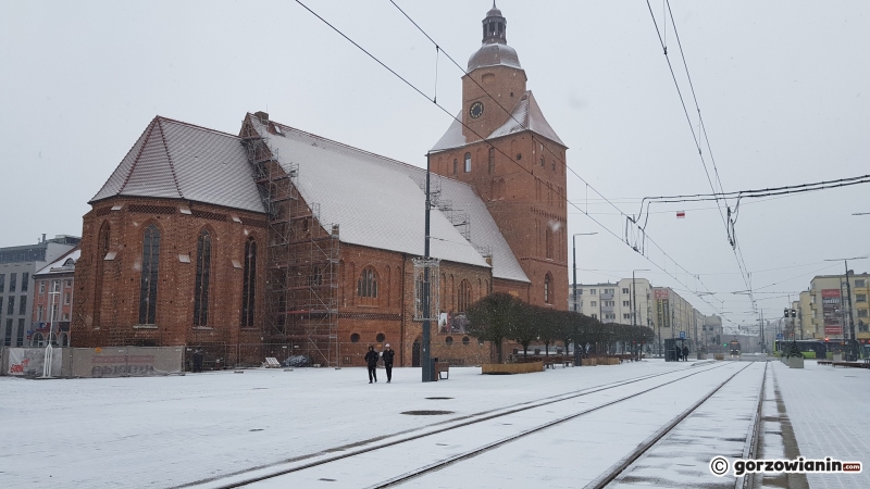 9/17 Noworoczne opady śniegu w Gorzowie