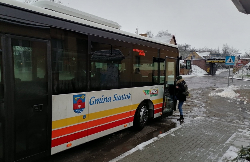 3/5 Gmina Santok uruchomiła komunikację publiczną