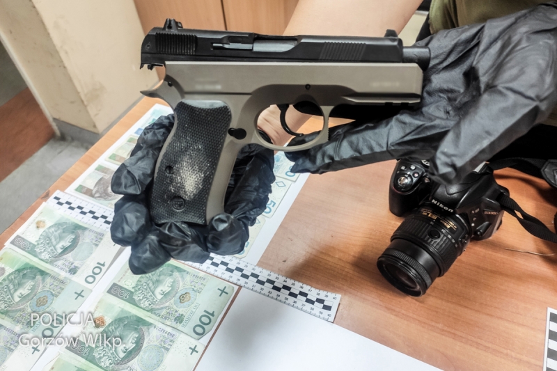 7/7 Napad na monopolowy na os. Słonecznym