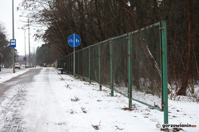 16/20 Ruszyły pierwsze prace przy budowie hali widowiskowo-sportowej