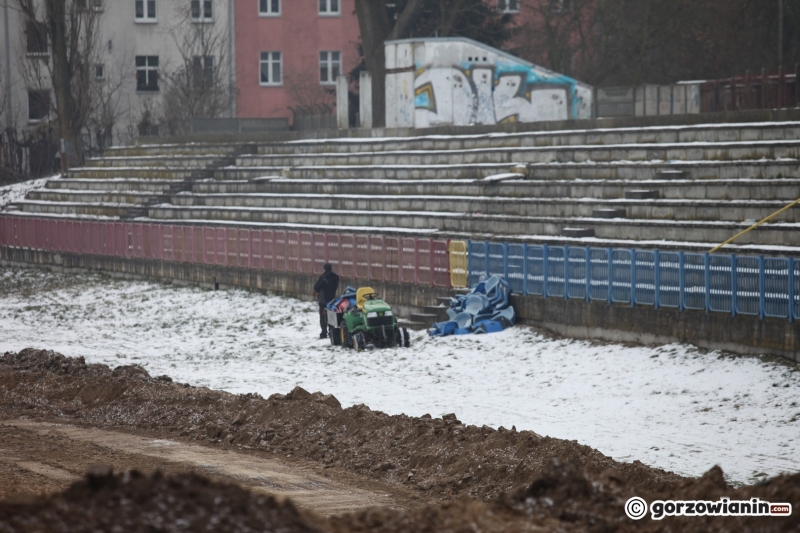 1/9 Ruszyły prace przy budowie stadionu lekkoatletycznego