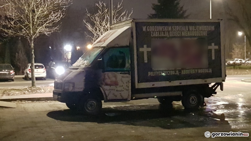 4/4 Próba podpalenia antyaborcyjnej ciężarówki