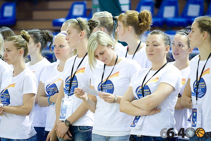 32/56 Pierwszy dzień AMP