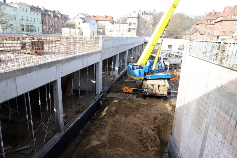 18/34 Trwa budowa Centrum Edukacji Zawodowej i Biznesu