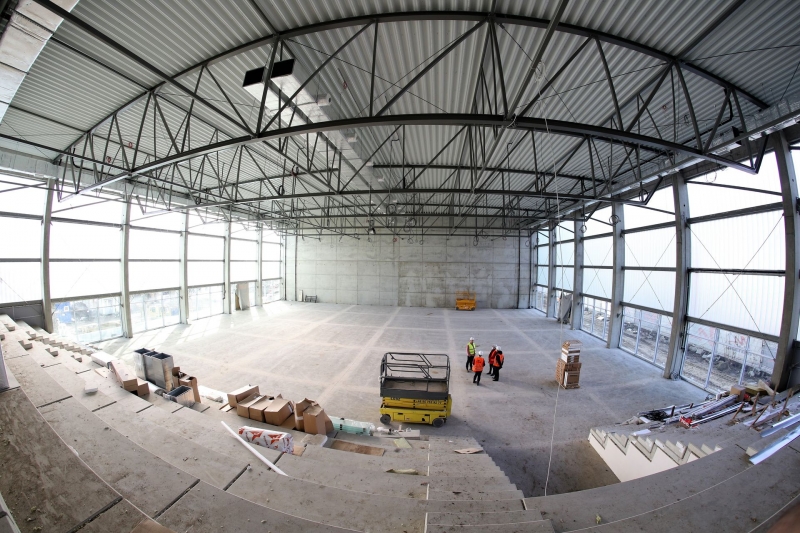 21/34 Trwa budowa Centrum Edukacji Zawodowej i Biznesu