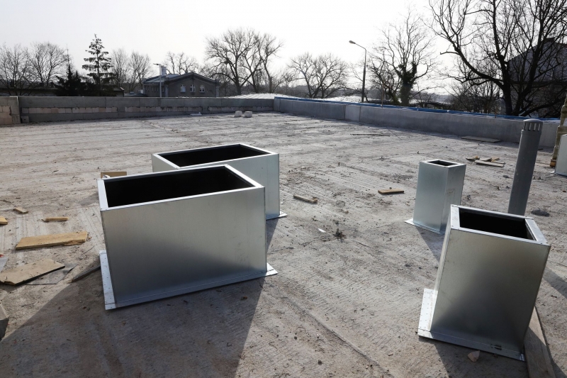 25/34 Trwa budowa Centrum Edukacji Zawodowej i Biznesu