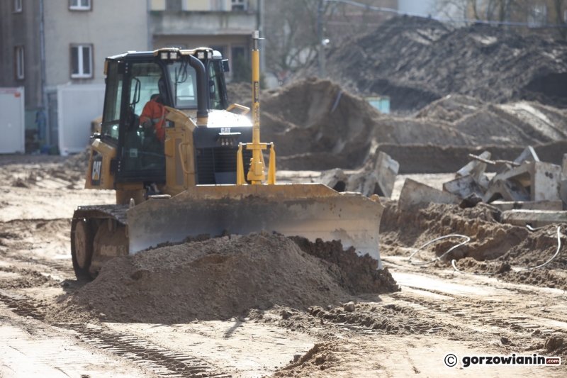 10/17 Prace przy budowie stadionu lekkoatletycznego