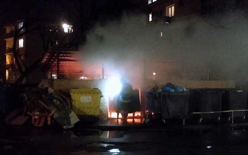 6/6 Pożar altanki śmietnikowej przy Pocztowej