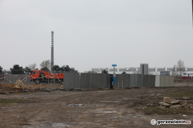 4/11 Budowa stacji paliw przy ul. Złotego Smoka