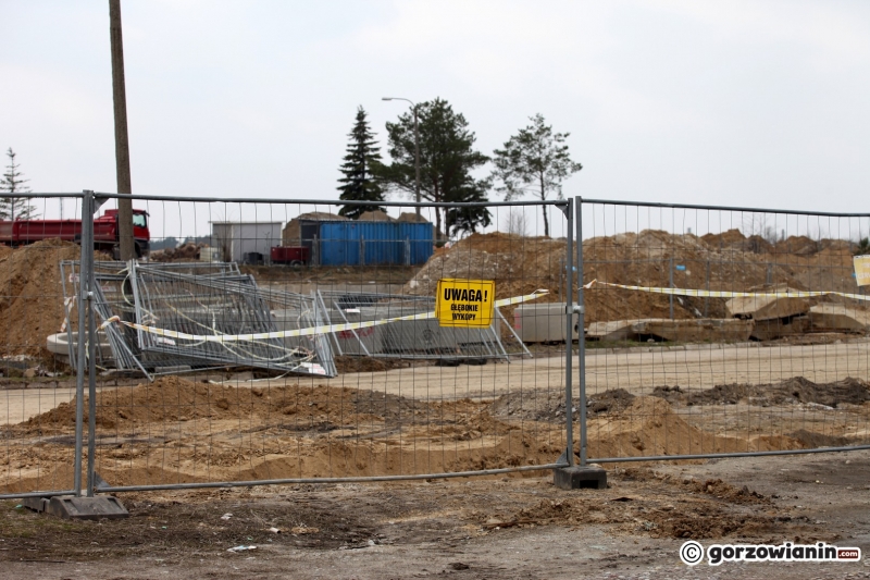 5/11 Budowa stacji paliw przy ul. Złotego Smoka