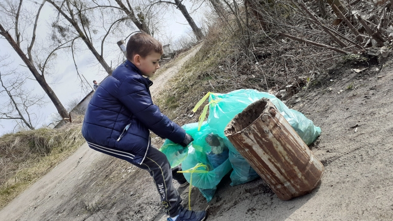 10/10 Mieszkańcy posprzątali osiedle Europejskie