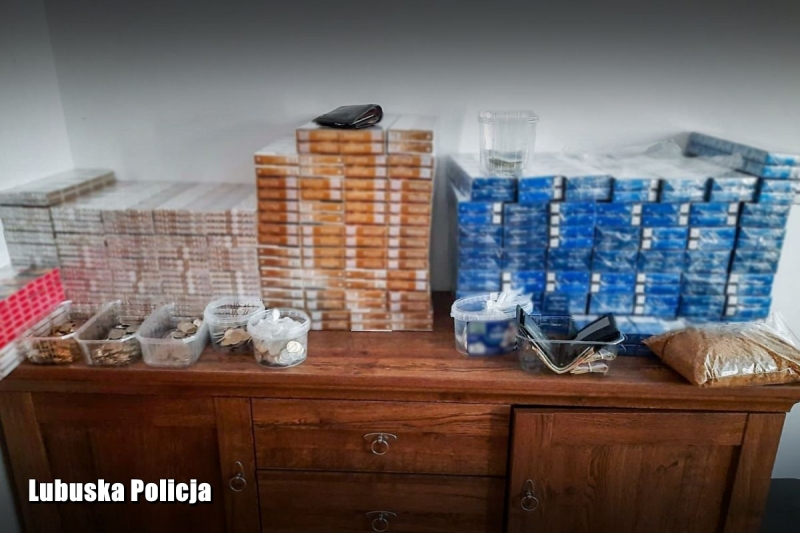 5/12 Nielegalne papierosy w mieszkaniu 44-latka