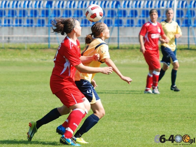 30/46 TKKF Stilon Gorzów - GOSiR Piaseczno 0:3