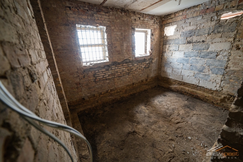 16/22 Postęp prac przy Willi Jaehnego