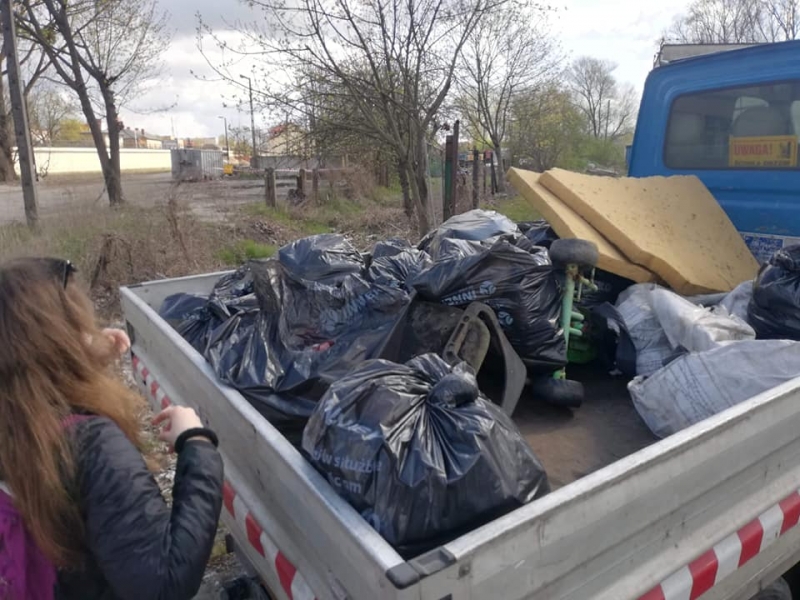 7/10 Sprzątanie brzegów rzeki Warty