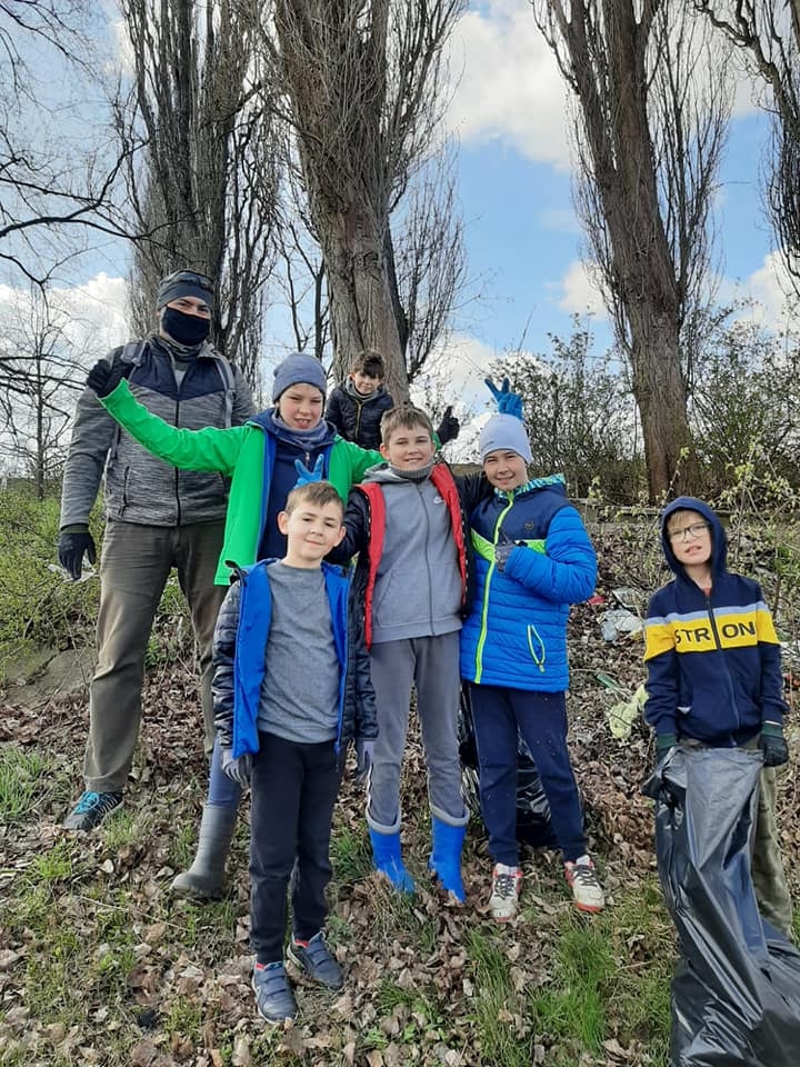 10/10 Sprzątanie brzegów rzeki Warty
