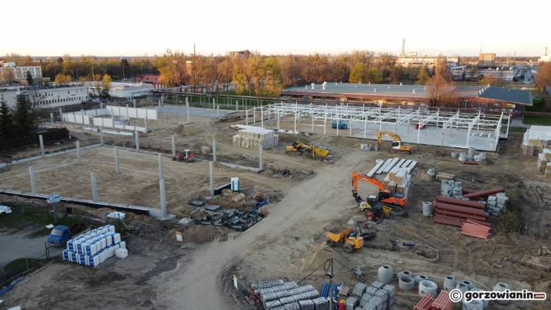 10/10 Trwa budowa parku handlowego N-Park
