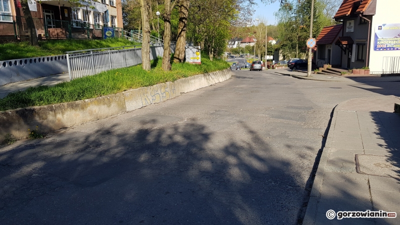 5/8 Dziurawa ul. Okólna