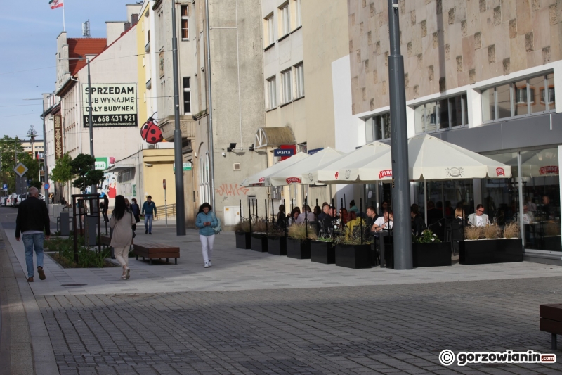 5/18 Otwarte ogródki gastronomiczne pełne klientów