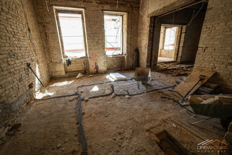 15/20 Prace remontowe w Willi Jaehnego