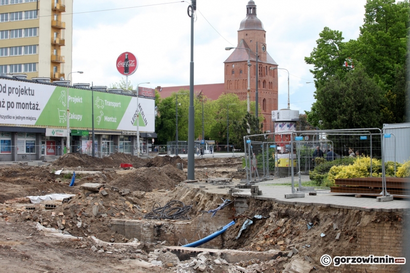 5/21 Prace archeologiczne na Chrobrego