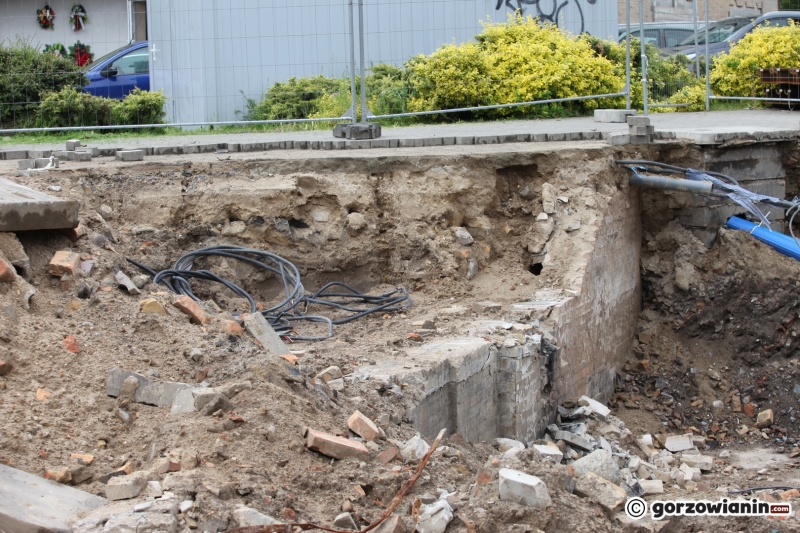 7/21 Prace archeologiczne na Chrobrego