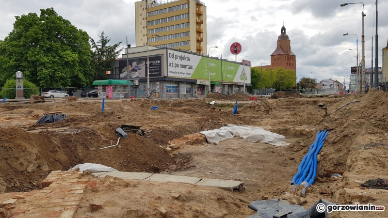 16/21 Prace archeologiczne na Chrobrego