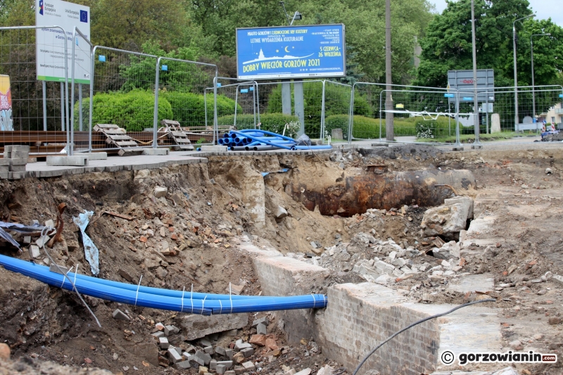 19/21 Prace archeologiczne na Chrobrego