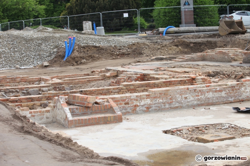 21/21 Prace archeologiczne na Chrobrego