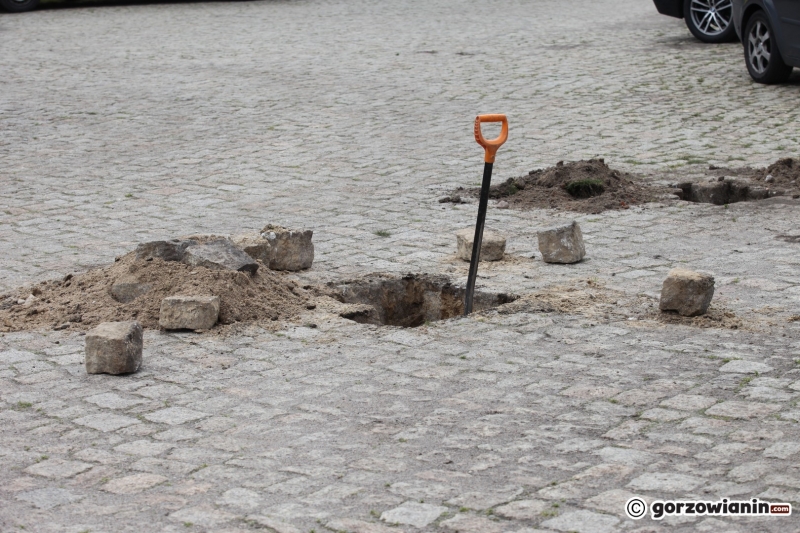 7/8 Budowa Wartowni nad rzeką Wartą