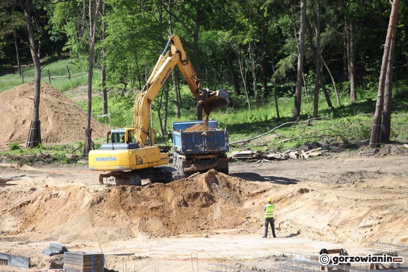 13/18 Postęp prac przy budowie hali widowiskowo-sportowej
