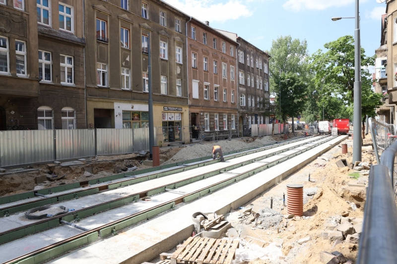 8/25 Postęp prac przy ul. Chrobrego i Mieszka I - czerwiec 2021