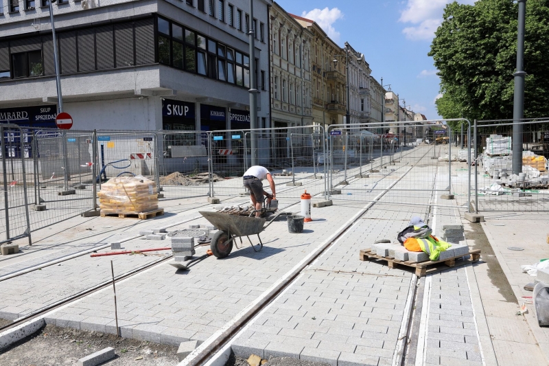 21/25 Postęp prac przy ul. Chrobrego i Mieszka I - czerwiec 2021