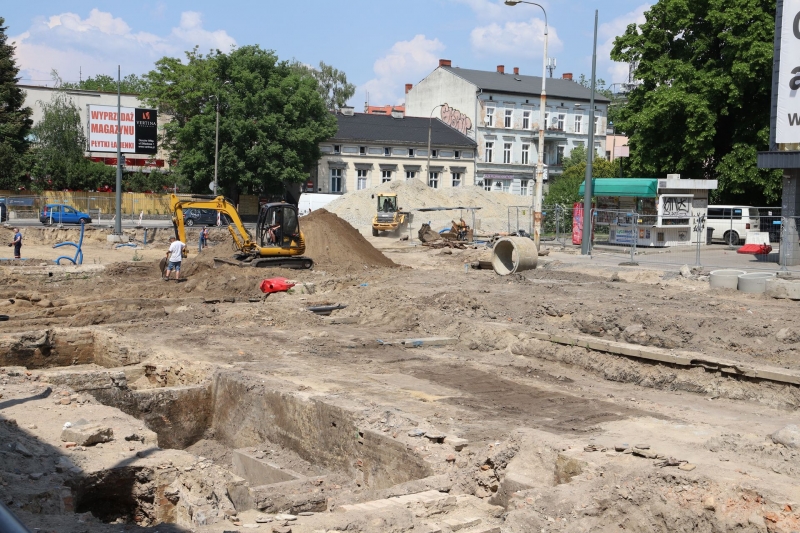 22/25 Postęp prac przy ul. Chrobrego i Mieszka I - czerwiec 2021