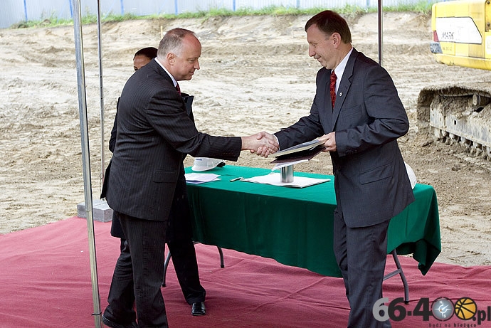 7/17 Wmurowanie aktu erekcyjnego pod budowę Archiwum Państwowego