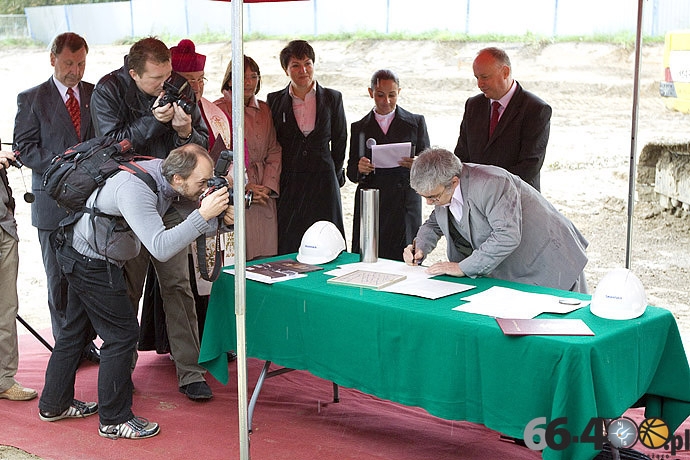 11/17 Wmurowanie aktu erekcyjnego pod budowę Archiwum Państwowego