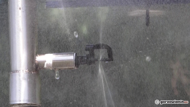 5/13 Kurtyny wodne chłodzą mieszkańców Gorzowa