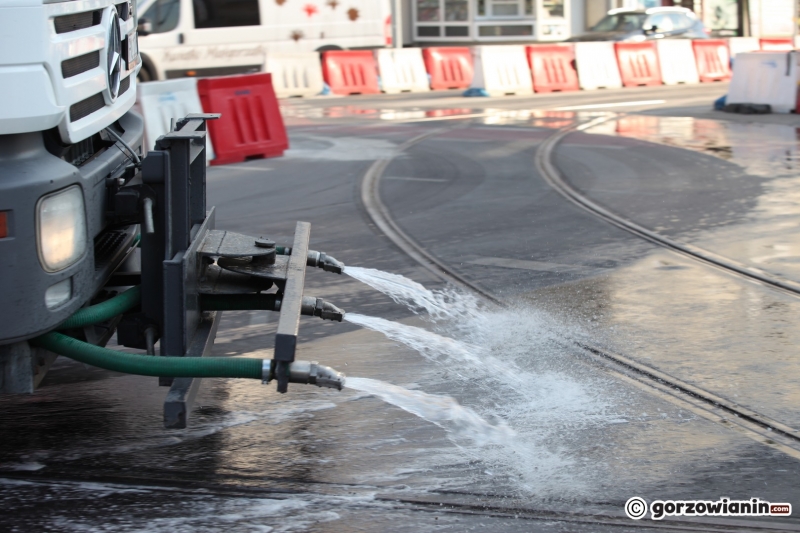 5/12 Polewaczki na ulicach Gorzowa