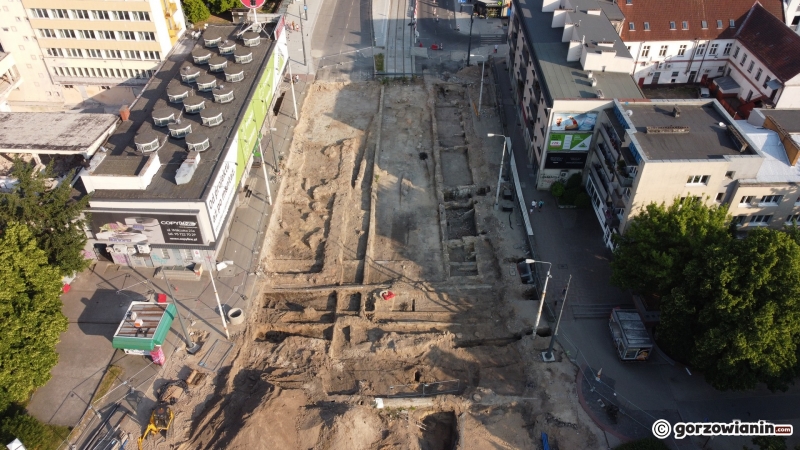 15/16 Nowe odkrycia archeologiczne na Chrobrego