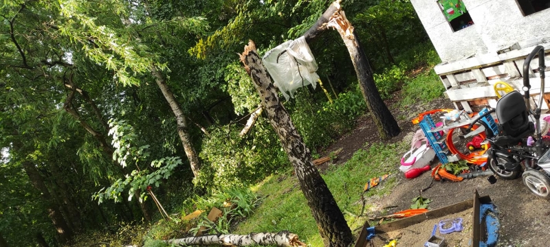 18/27 Skutki wichury w Gorzowie