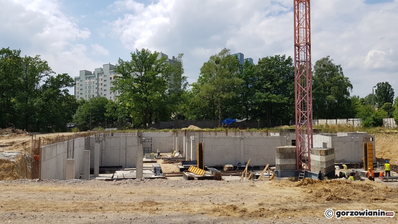 6/15 Budowa nowych bloków na os. Dolinki