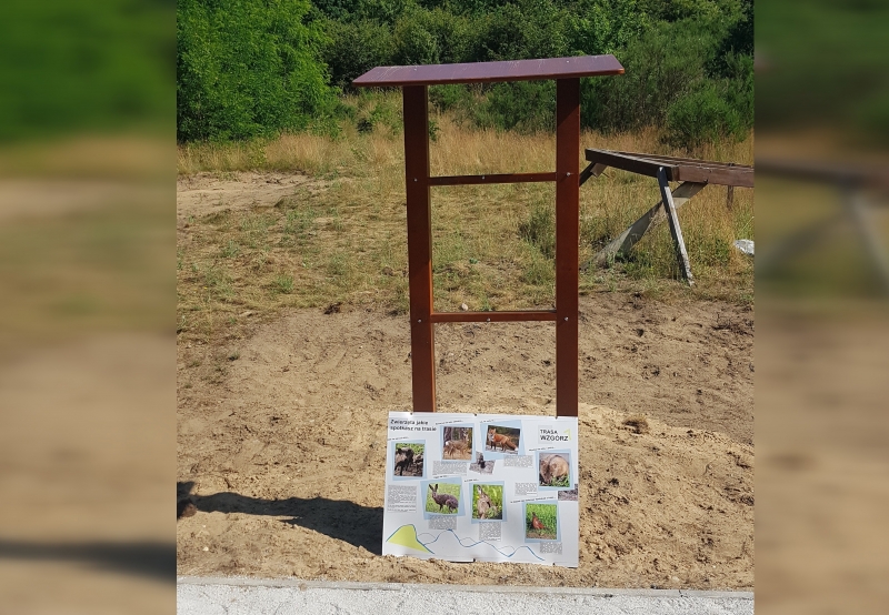 4/7 Zniszczone tablice na Trasie Siedmiu Wzgórz