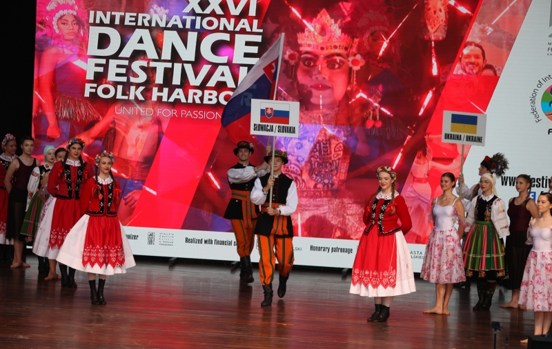 19/19 Międzynarodowy Festiwal Tańca Folk Przystań 