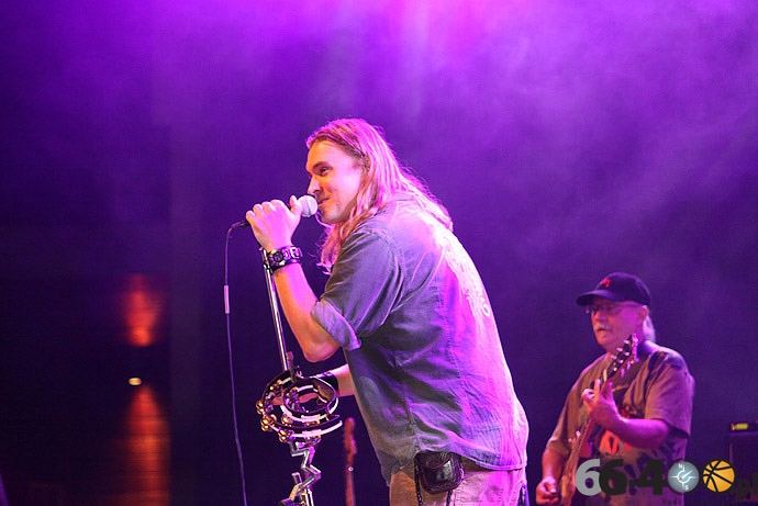 13/15 Koncert zespołu Dżem