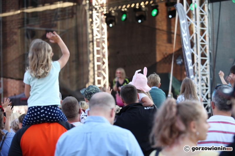 17/30 Koncert Majki Jeżowskiej na Starym Rynku