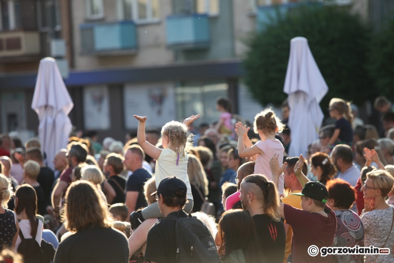 23/30 Koncert Majki Jeżowskiej na Starym Rynku