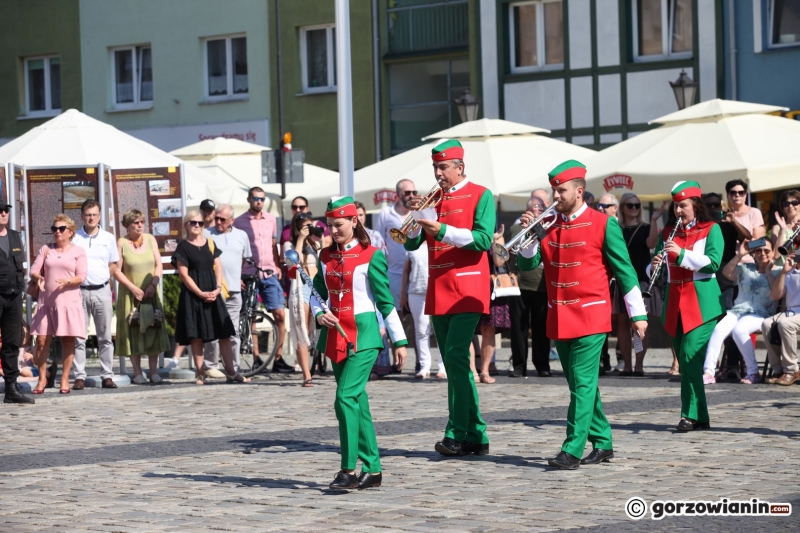 27/38 Pokaz musztry paradnej w wykonaniu Gorzowskiej Orkiestry Dętej